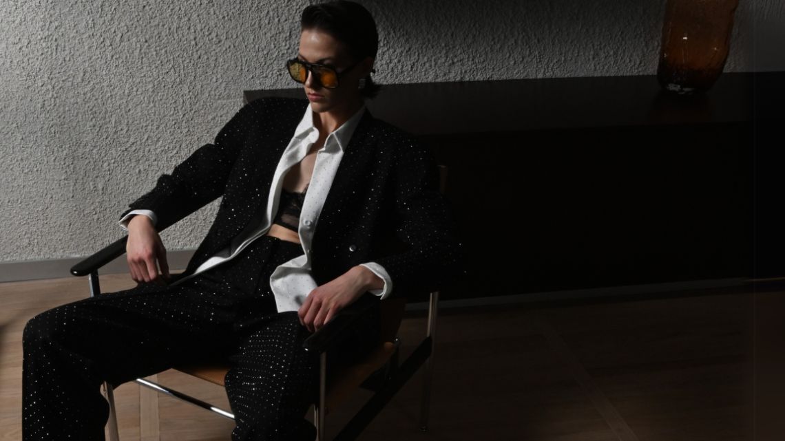 SILHOUETTES OF POWER